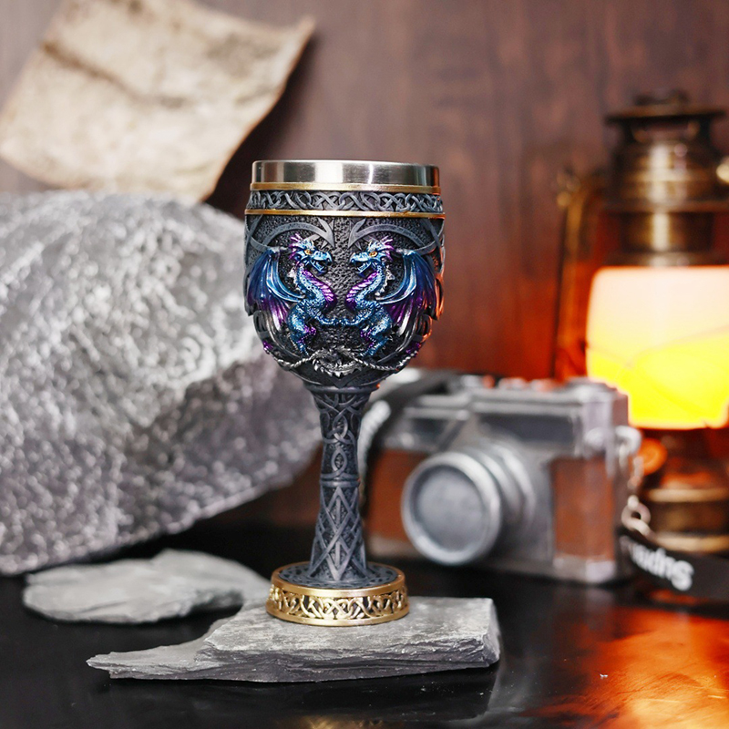 Vintage Gothic Double Dragon G - Collectible Vintage Wine 评论和价格